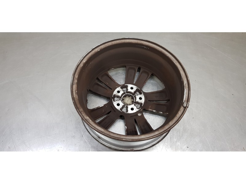 Recambio de llanta para kia sportage emotion 2wd referencia OEM IAM 52910F1200  