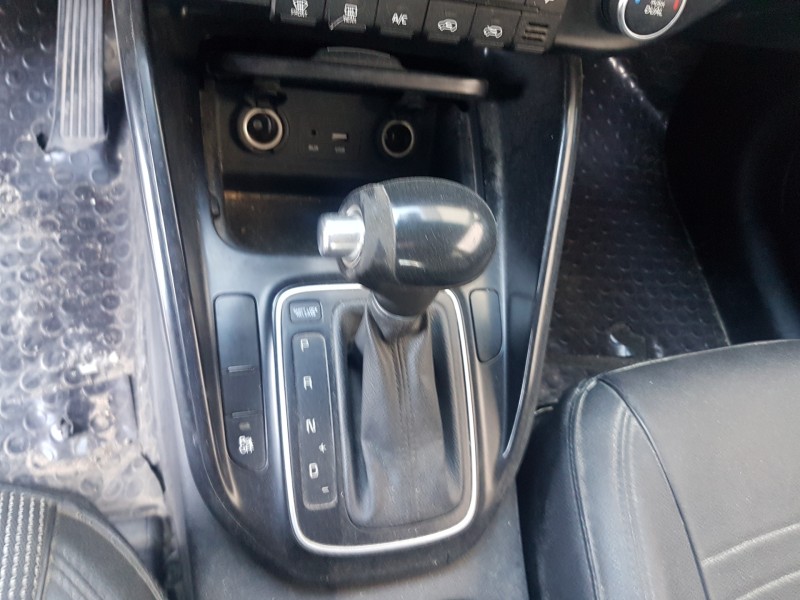 kia carens ( ) del año 2016