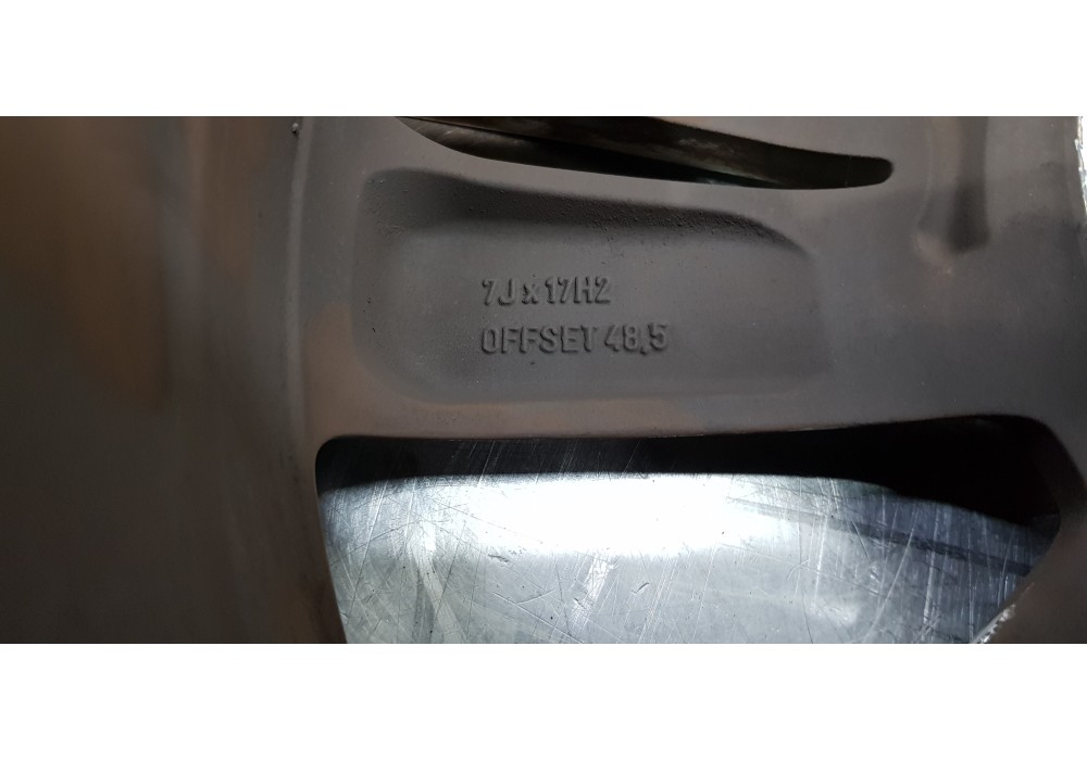 Recambio de llanta para kia sportage emotion 2wd referencia OEM IAM 52910F1200  