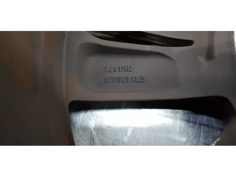 Recambio de llanta para kia sportage emotion 2wd referencia OEM IAM 52910F1200  