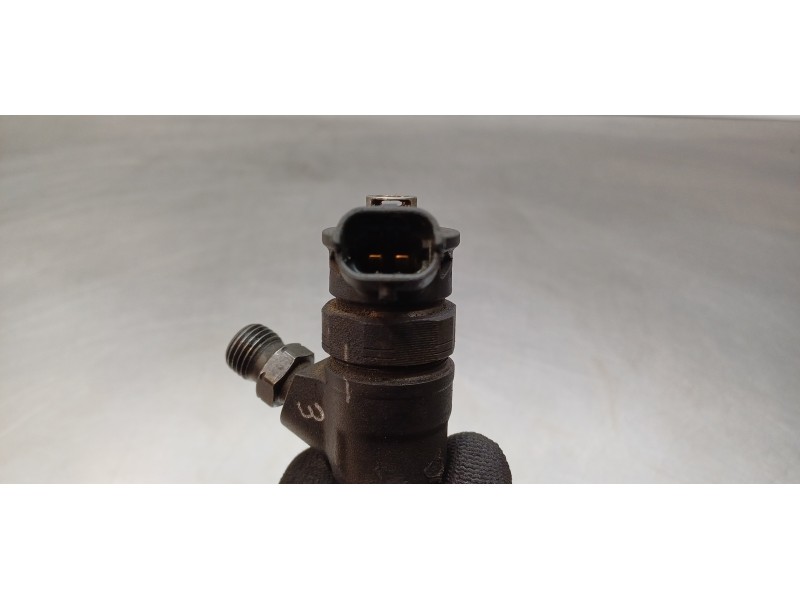 Recambio de inyector para dacia logan ii ambiance referencia OEM IAM H8201108033 0445110485  Recambio de inyector para dacia logan ii ambiance referencia OEM IAM H8201108033 0445110485