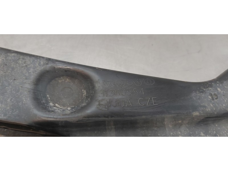 Recambio de brazo suspension superior trasero derecho para volvo xc60 inscription awd referencia OEM IAM 31360584  