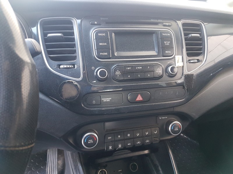 kia carens ( ) del año 2016