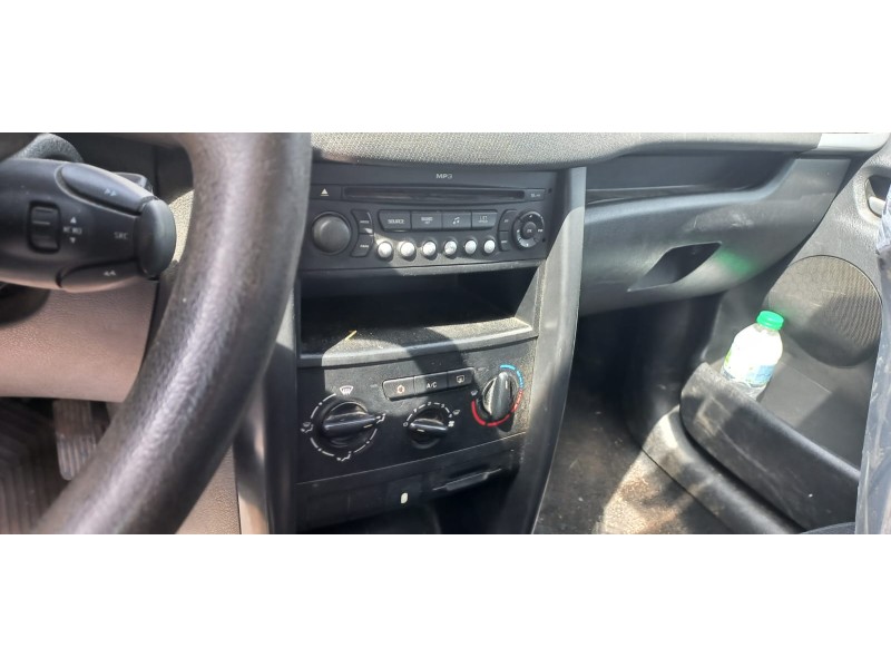 peugeot 207 del año 2009