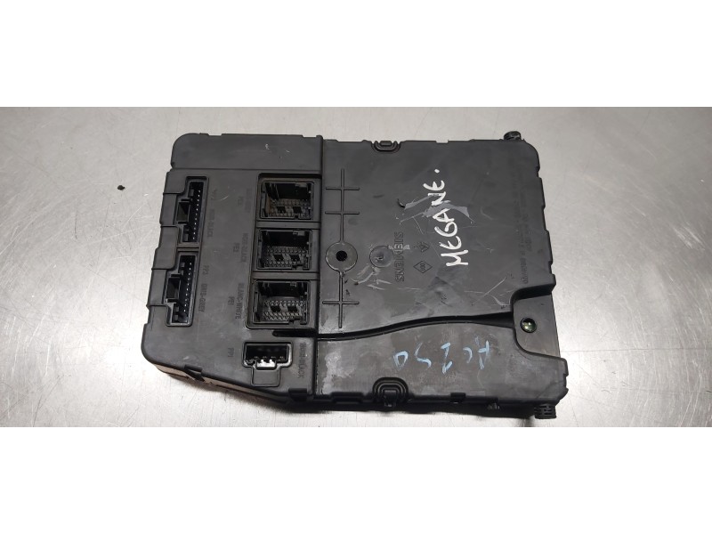 Recambio de modulo electronico para renault scenic ii authentique referencia OEM IAM 8200309690  
