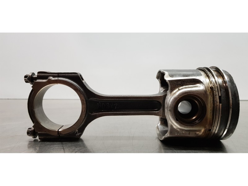 Recambio de biela para ford transit kastenwagen (ttg) 350 l2 referencia OEM IAM RFGK206205BA  