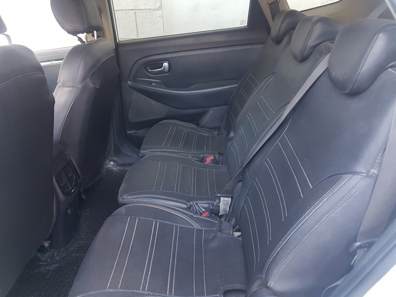 kia carens ( ) del año 2016