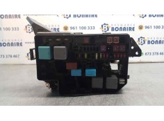Recambio de caja reles / fusibles para toyota rav 4 (a3) sol referencia OEM IAM 8266242190