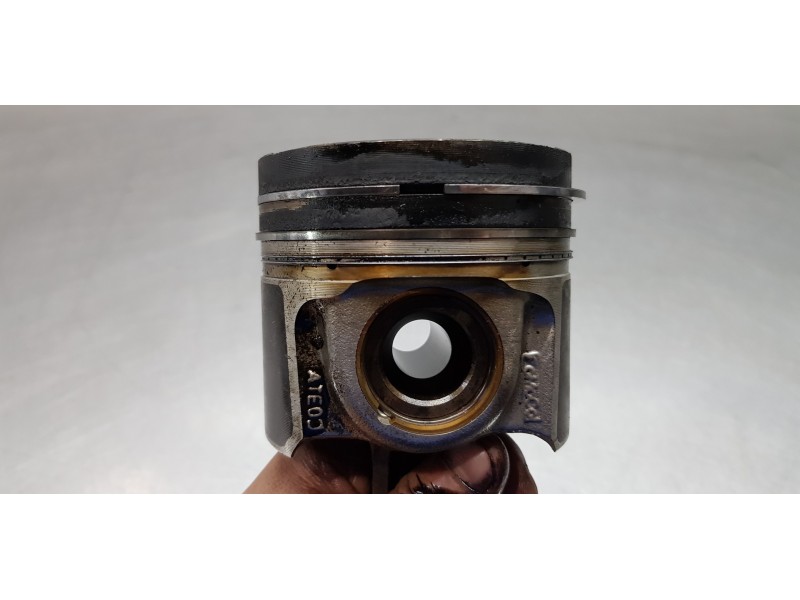 Recambio de biela para ford transit kastenwagen (ttg) 350 l2 referencia OEM IAM RFGK206205BA  