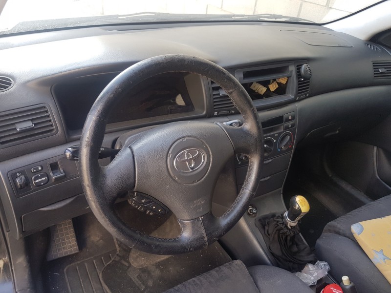 toyota corolla (e12) del año 2003