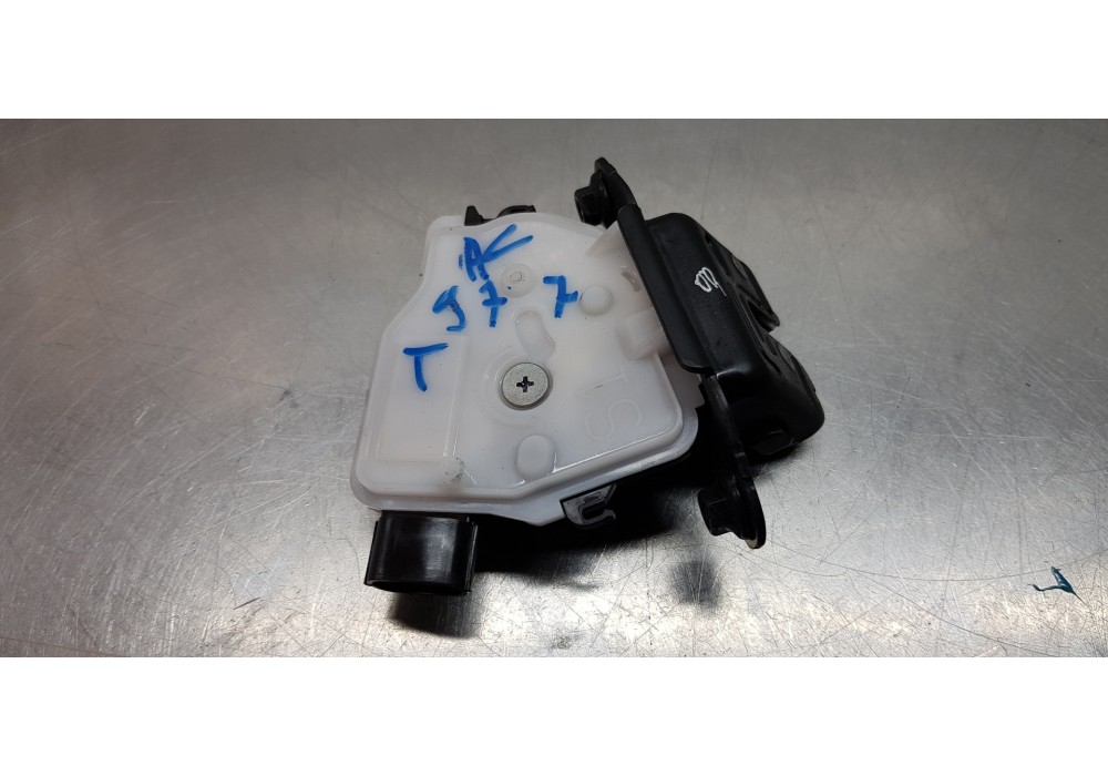 Recambio de cerradura maletero / porton para toyota corolla (e21) hybrid active referencia OEM IAM 6935002100  