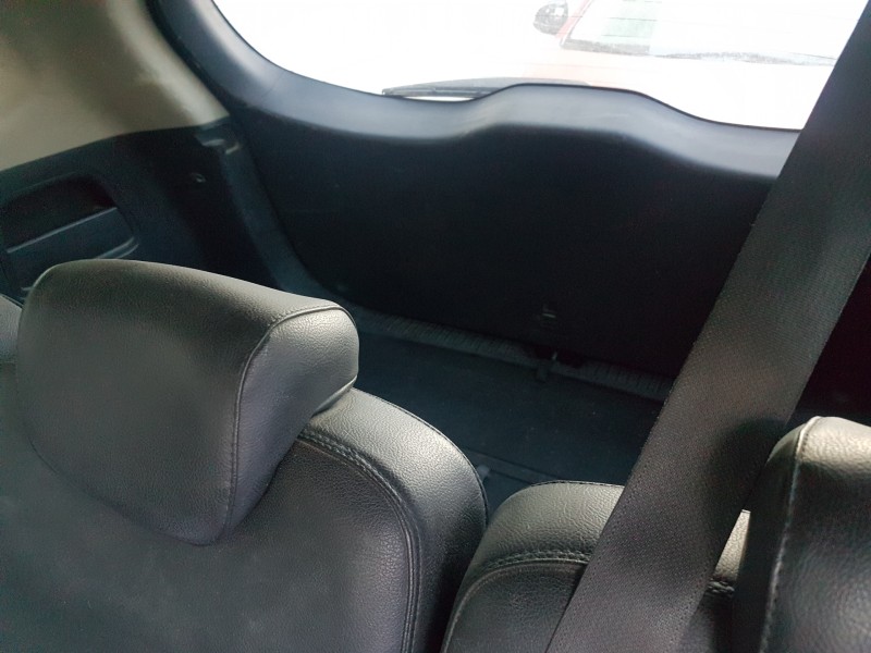 kia carens ( ) del año 2016