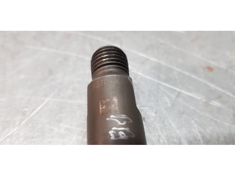 Recambio de inyector para ford mondeo berlina (ge) ghia referencia OEM IAM 0432133801  