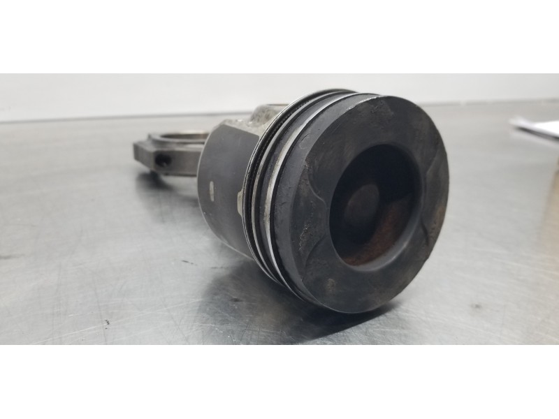 Recambio de biela para ford transit kastenwagen (ttg) 350 l2 referencia OEM IAM RFGK206205BA  