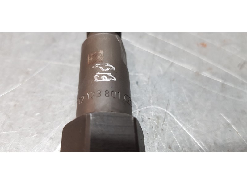 Recambio de inyector para ford mondeo berlina (ge) ghia referencia OEM IAM 0432133801  