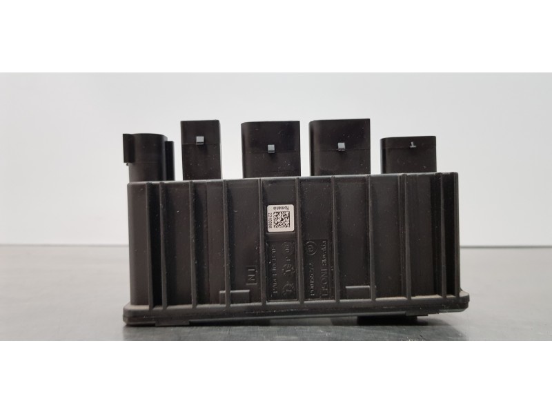 Recambio de modulo electronico para bmw serie 1 lim. (f40) 116d referencia OEM IAM 12638581253 8581253 