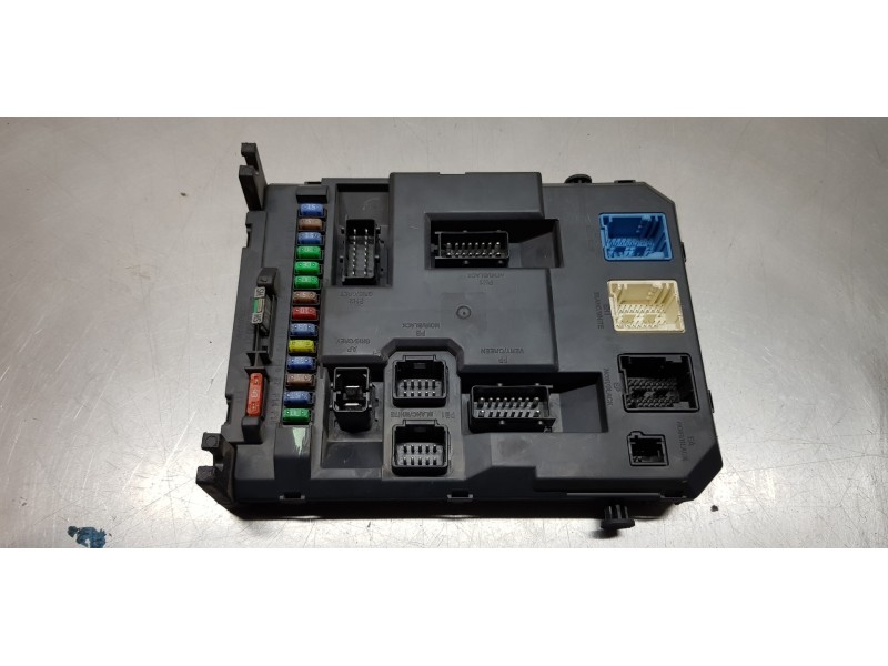 Recambio de caja reles / fusibles para peugeot 207 sport referencia OEM IAM 9664983080   Recambio de caja reles / fusibles para peugeot 207 sport referencia OEM IAM 9664983080