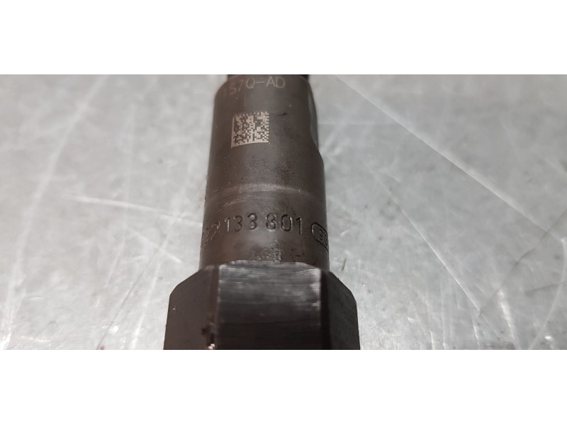 Recambio de inyector para ford mondeo berlina (ge) ghia referencia OEM IAM 0432133801  