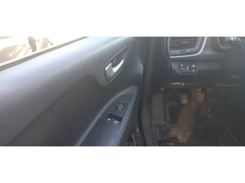 kia rio (yb) del año 2017 kia rio (yb) del año 2017