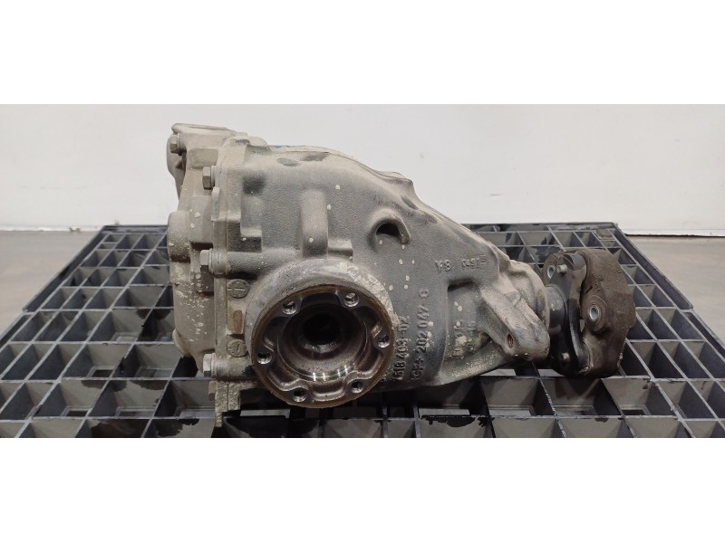 Recambio de diferencial trasero para bmw serie 1 berlina (e81/e87) 120d referencia OEM IAM 33107566198 7524305  Recambio de diferencial trasero para bmw serie 1 berlina (e81/e87) 120d referencia OEM IAM 33107566198 7524305