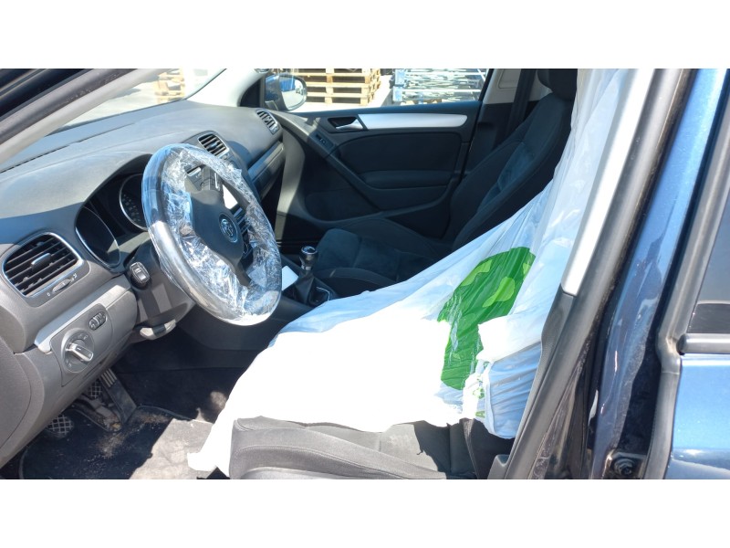 volkswagen golf vi (5k1) del año 2009