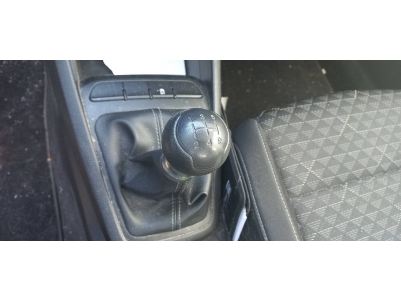 kia rio (yb) del año 2017 kia rio (yb) del año 2017