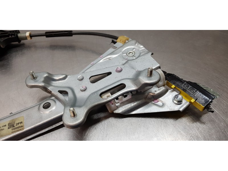 Recambio de elevalunas delantero derecho para toyota corolla (e21) hybrid active referencia OEM IAM 6981002721 8570102090 