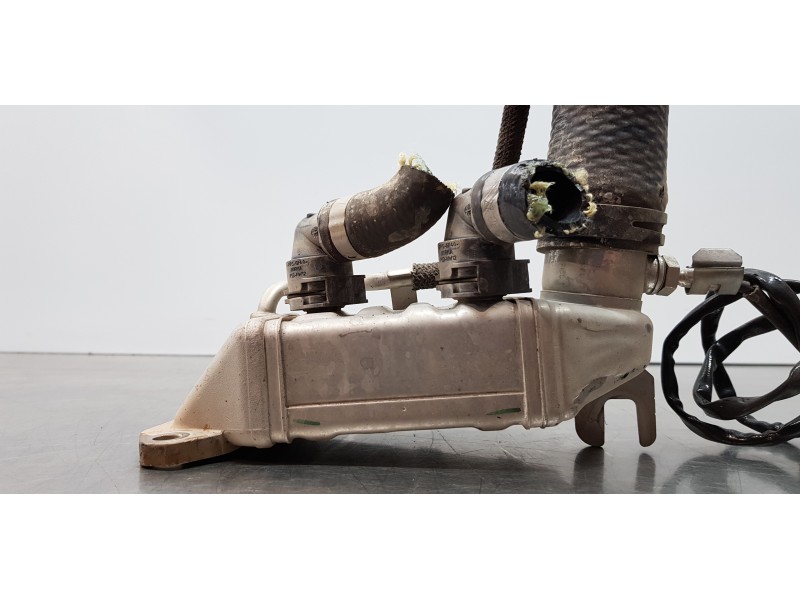 Recambio de enfriador egr para bmw serie 1 lim. (f40) 116d referencia OEM IAM 11718576809 8576809 