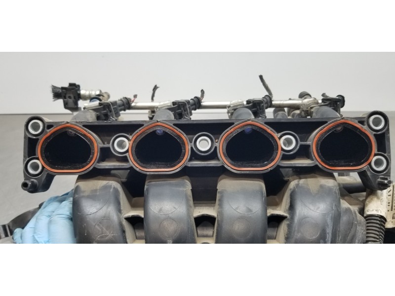 Recambio de colector admision para opel astra h berlina cosmo referencia OEM IAM 55353313  