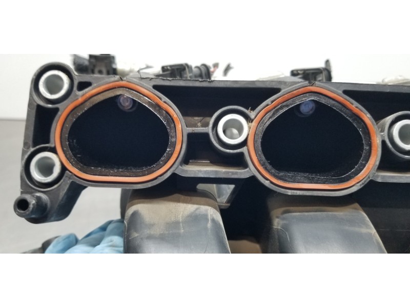 Recambio de colector admision para opel astra h berlina cosmo referencia OEM IAM 55353313  