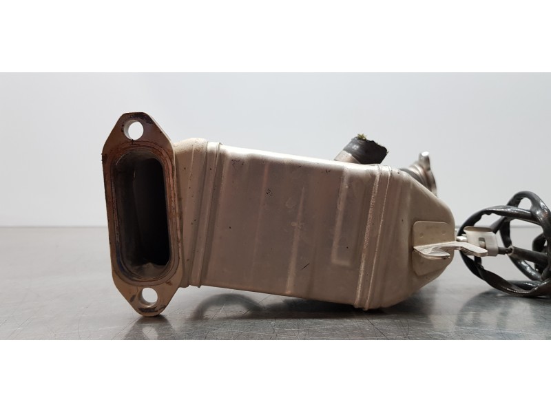Recambio de enfriador egr para bmw serie 1 lim. (f40) 116d referencia OEM IAM 11718576809 8576809 