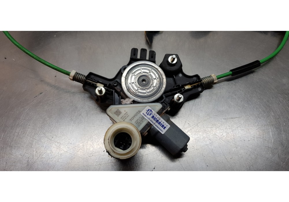 Recambio de elevalunas delantero izquierdo para toyota corolla (e21) hybrid active referencia OEM IAM 6982002741 8570102090 