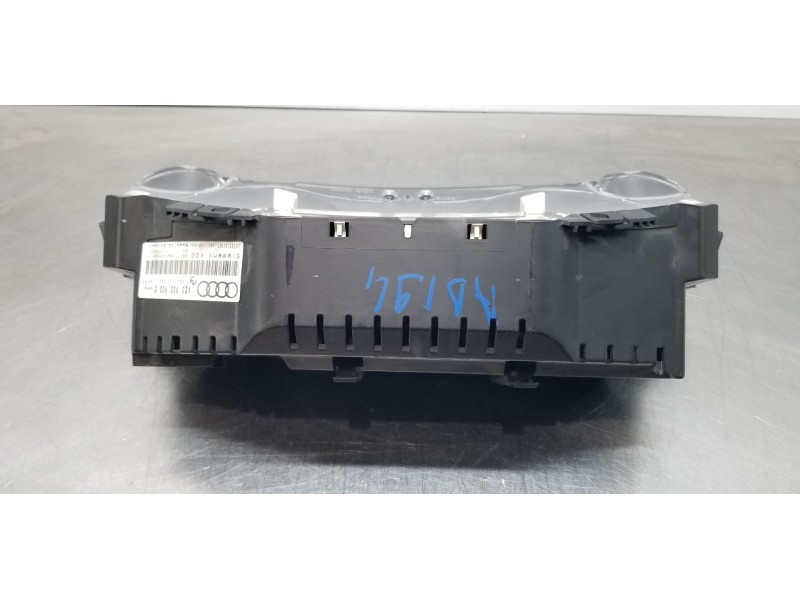 Recambio de cuadro instrumentos para audi a8 (4e2) 4.2 quattro referencia OEM IAM 4E0920900E 4E0910900 