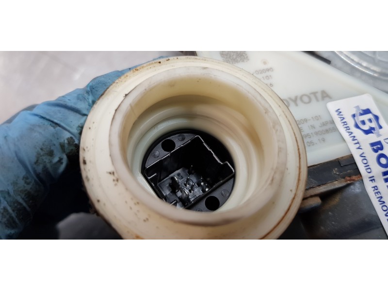 Recambio de elevalunas delantero izquierdo para toyota corolla (e21) hybrid active referencia OEM IAM 6982002741 8570102090 