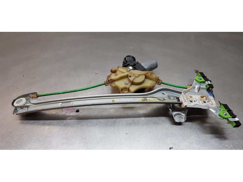 Recambio de elevalunas trasero izquierdo para toyota corolla (e21) hybrid active referencia OEM IAM 6984002681  