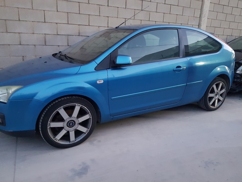 ford focus berlina (cap) del año 2005