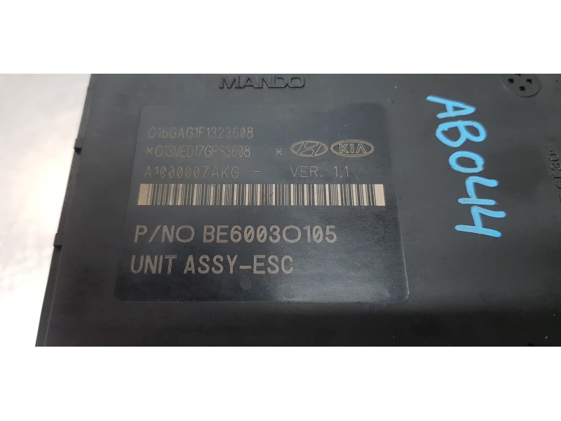 Recambio de abs para hyundai ix35 comfort 2wd referencia OEM IAM 589202Y620  