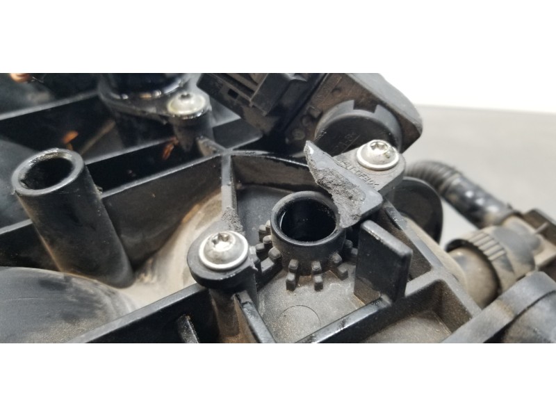 Recambio de colector admision para bmw serie 3 berlina (e90) 318i referencia OEM IAM 11617522938   Recambio de colector admision para bmw serie 3 berlina (e90) 318i referencia OEM IAM 11617522938