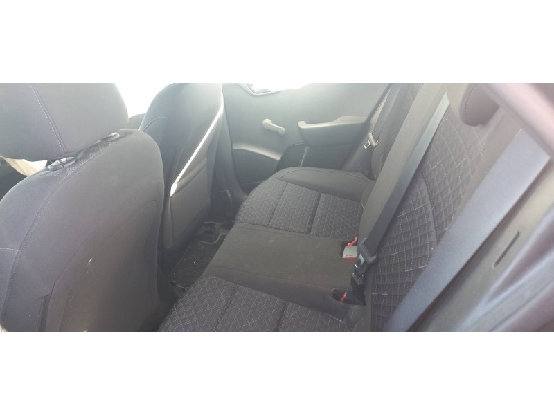 kia rio (yb) del año 2017 kia rio (yb) del año 2017