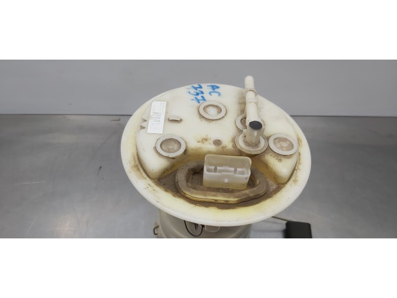 Recambio de aforador para peugeot 1007 sport referencia OEM IAM 1525HH  