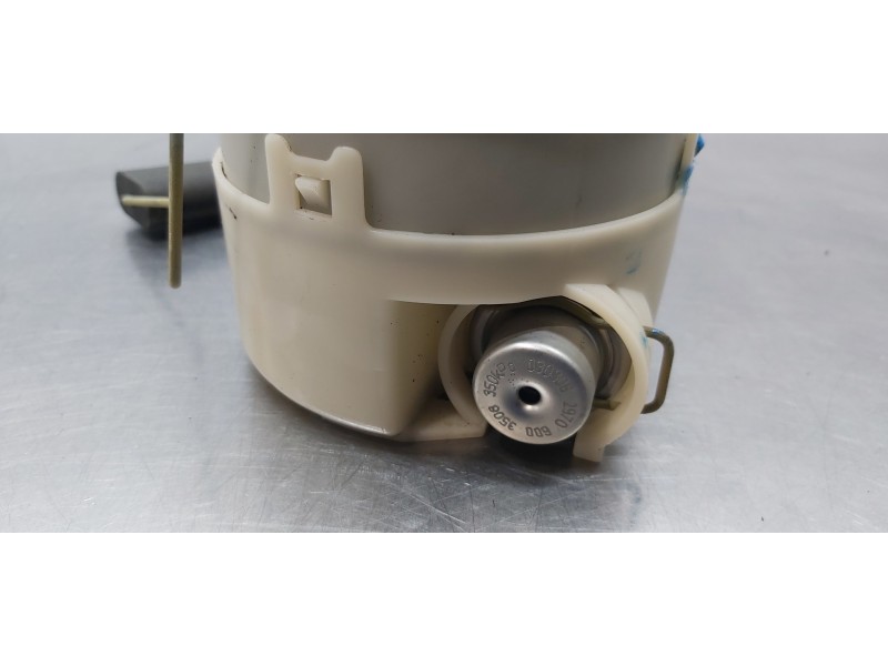 Recambio de aforador para peugeot 1007 sport referencia OEM IAM 1525HH  