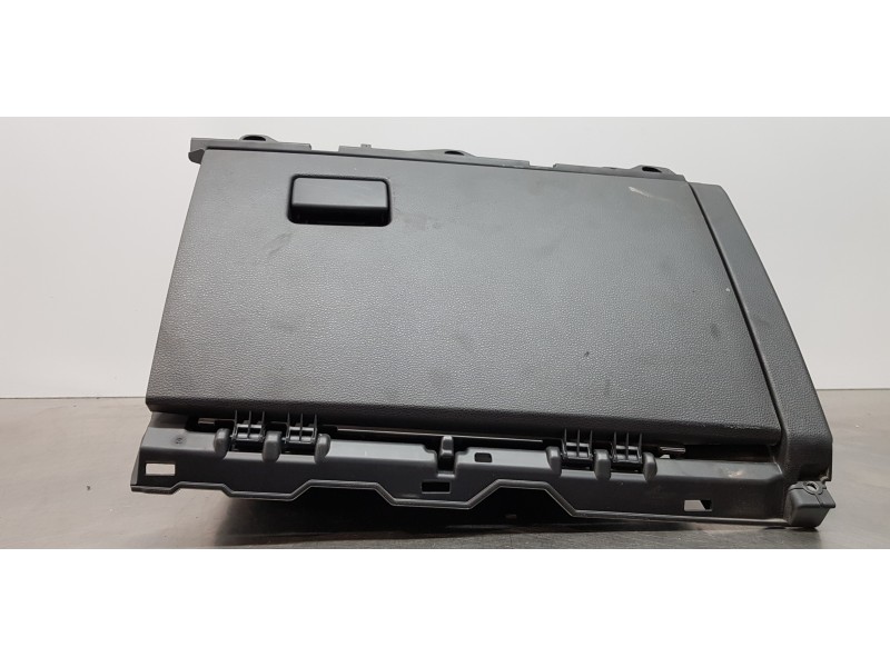 Recambio de guantera para toyota corolla (e21) hybrid active referencia OEM IAM 5555002520C0 5555002520 5543302520