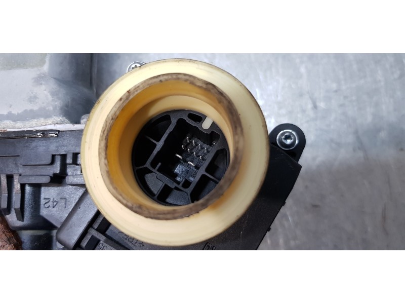 Recambio de elevalunas trasero derecho para toyota auris touring sports (e18) hybrid advance referencia OEM IAM 8570202020   Recambio de elevalunas trasero derecho para toyota auris touring sports (e18) hybrid advance referencia OEM IAM 8570202020