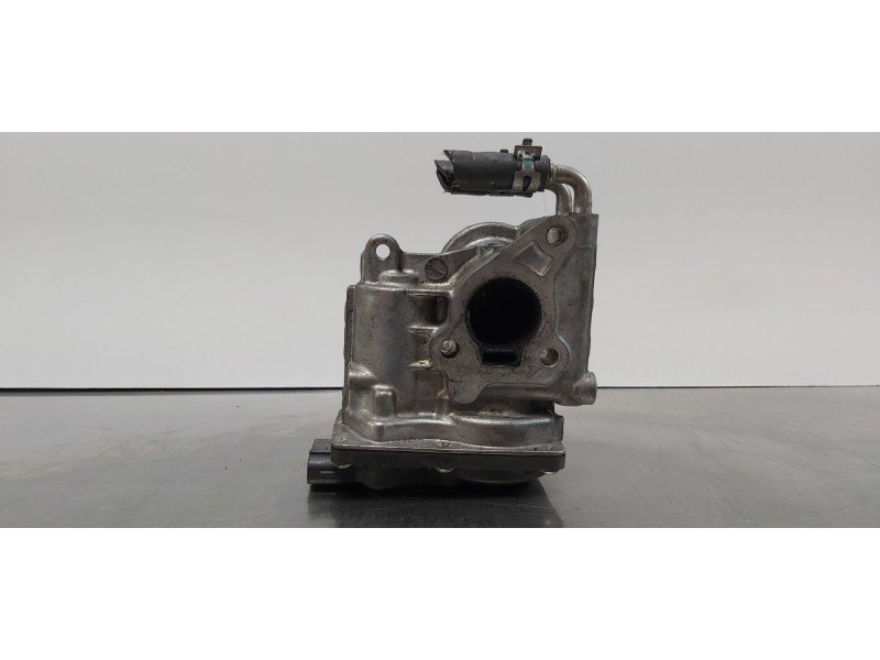 Recambio de valvula egr para toyota verso active referencia OEM IAM 258000R010  