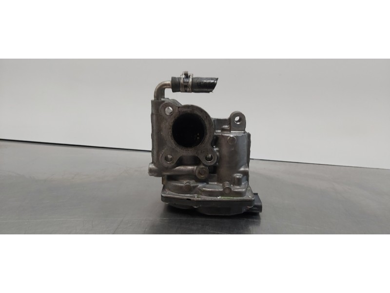 Recambio de valvula egr para toyota verso active referencia OEM IAM 258000R010  