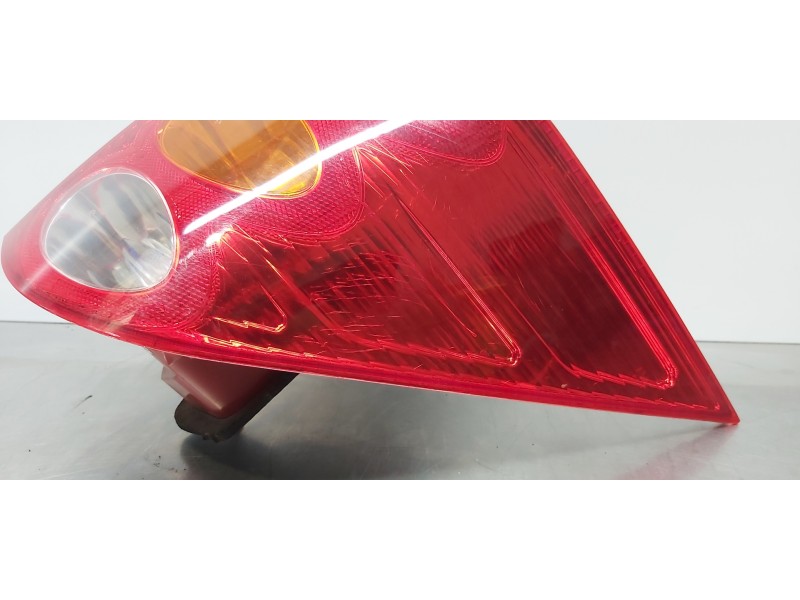 Recambio de piloto trasero derecho para peugeot 1007 sport referencia OEM IAM 6351V5  