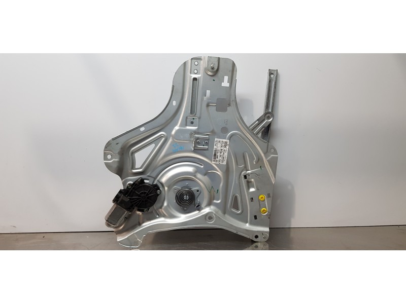 Recambio de elevalunas delantero izquierdo para hyundai ix35 comfort 2wd referencia OEM IAM 824702Y000  