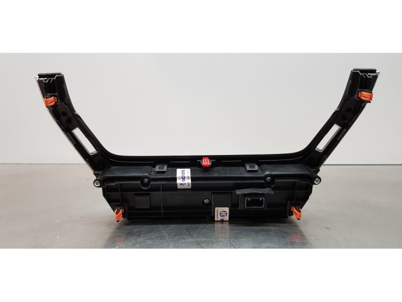 Recambio de mando climatizador para toyota corolla (e21) hybrid active referencia OEM IAM 5590002E10  