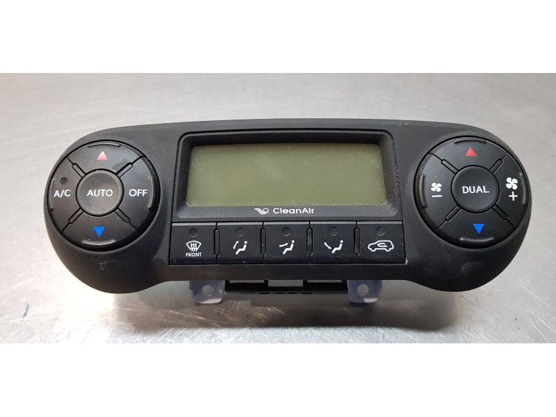 Recambio de mando climatizador para hyundai ix35 comfort 2wd referencia OEM IAM 972502Y400  