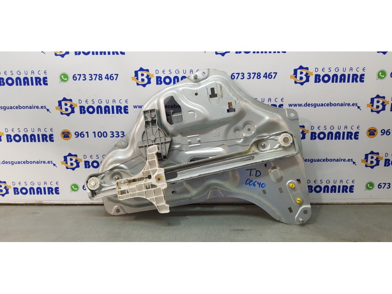 Recambio de elevalunas trasero derecho para hyundai ix35 classic 2wd referencia OEM IAM 834802Y010   Recambio de elevalunas trasero derecho para hyundai ix35 classic 2wd referencia OEM IAM 834802Y010